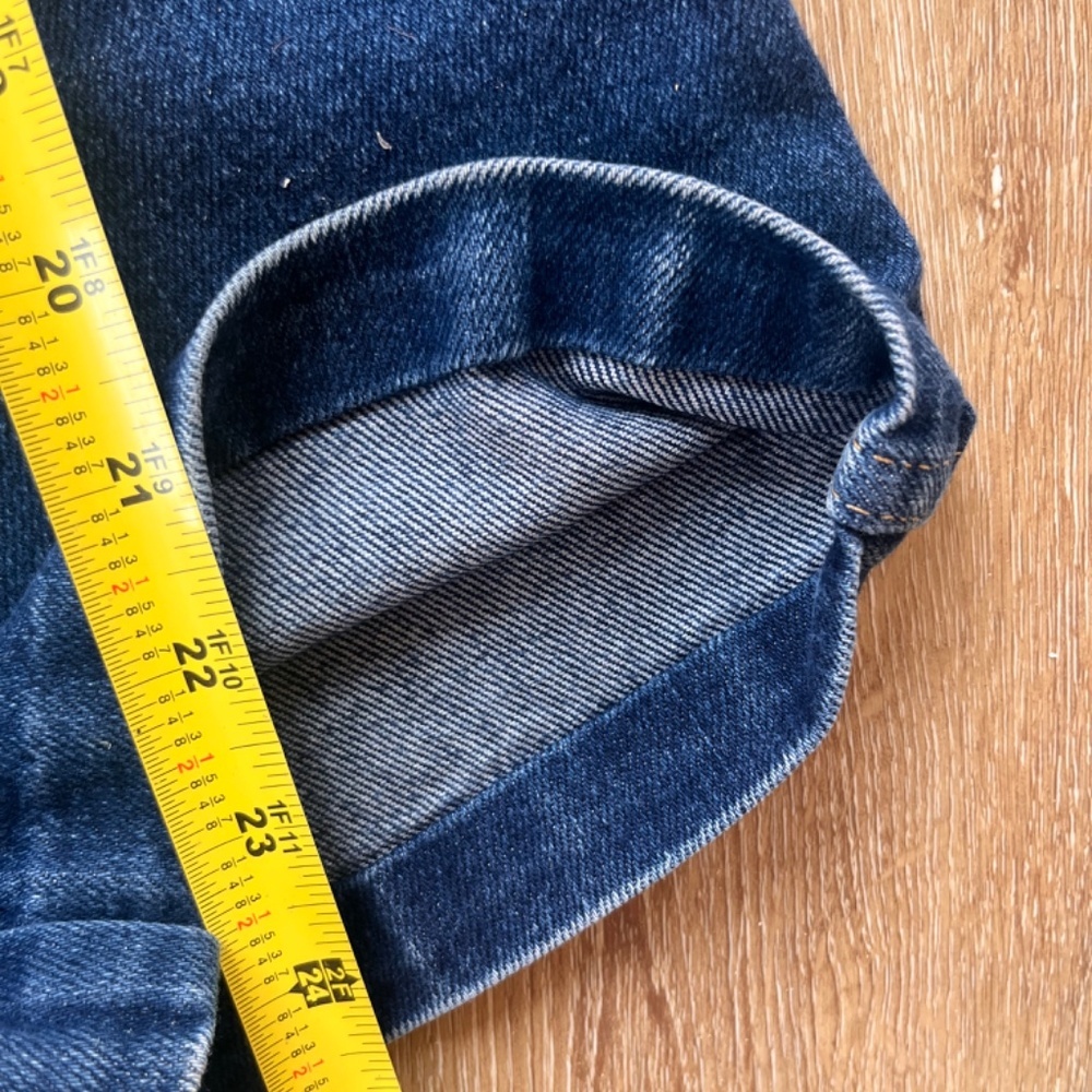 WRANGLER JEANS - 32" waist - 25” long - Picture 13 of 13